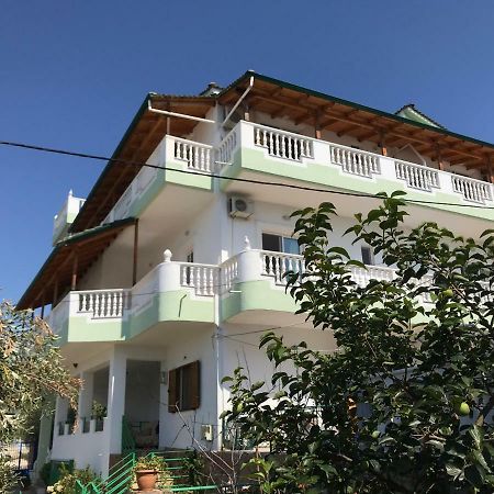 Villa Roku 사밀 외부 사진
